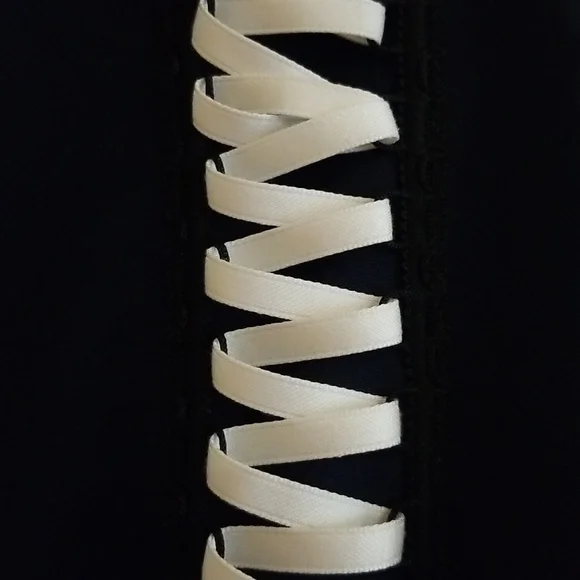 Laced Dress - Picture 6 of 8